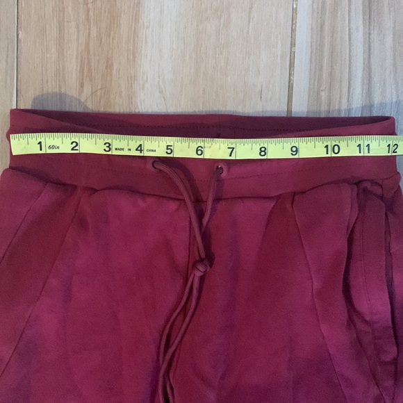 Alphalete Red Sweatpants - Picture 12 of 13